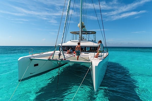 Popular Catamaran charter in the Caribbean perfect for beginners.